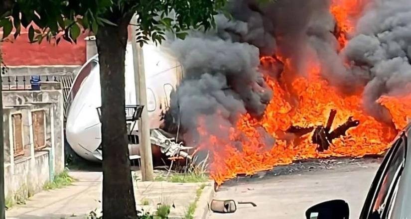 Avión privado se despista y se impacta contra vivienda en San Fernando; murieron el piloto y el copiloto