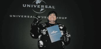 Octavio Cuadras renueva contrato con Fonovisa Records