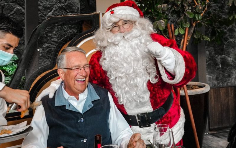 Salinas Pliego desea en navidad que Dios los cuide, porque Morena se robará todo Salinas Pliego desea en navidad que Dios los cuide, porque Morena se robará todo