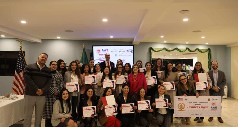 Se gradúan socias de AMMJE de programa Academia de Mujeres Emprendedoras