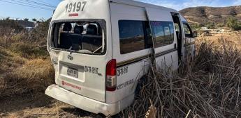 Camión de volteo impacta a taxi en el bulevar 2000; iba a exceso de velocidad