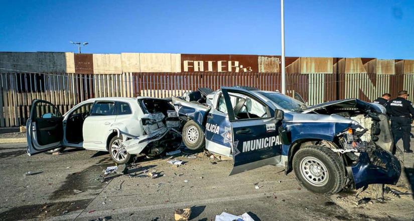 Persecución policiaca provoca carambola frente al Aeropuerto de Tijuana