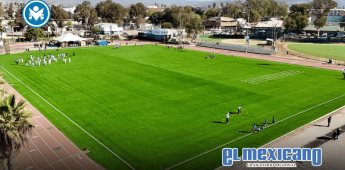 Inauguran alcaldesa Claudia Agatón y Energía Costa Azul empastado de cancha de usos múltiples en el Sullivan