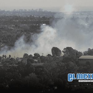 Incendio en La Jolla obliga a evacuaciones y despliega 150 bomberos