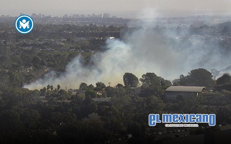 Incendio en La Jolla obliga a evacuaciones y despliega 150 bomberos